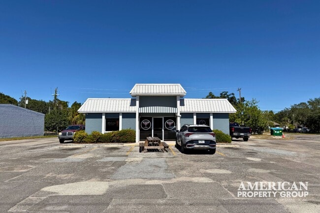 More details for 4459 Bee Ridge Rd, Sarasota, FL - Retail for Sale