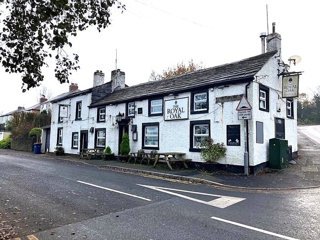 More details for 4 Royal Oak Av, Blackburn - Retail to Rent