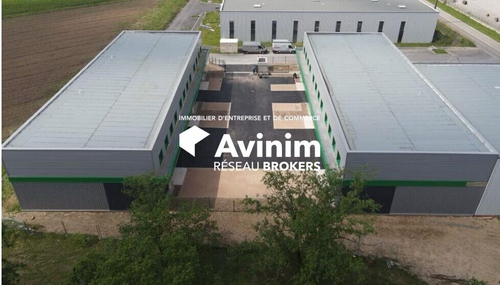 Light Industrial in Tignieu Jameyzieu to rent - Building Photo - Image 2 of 2