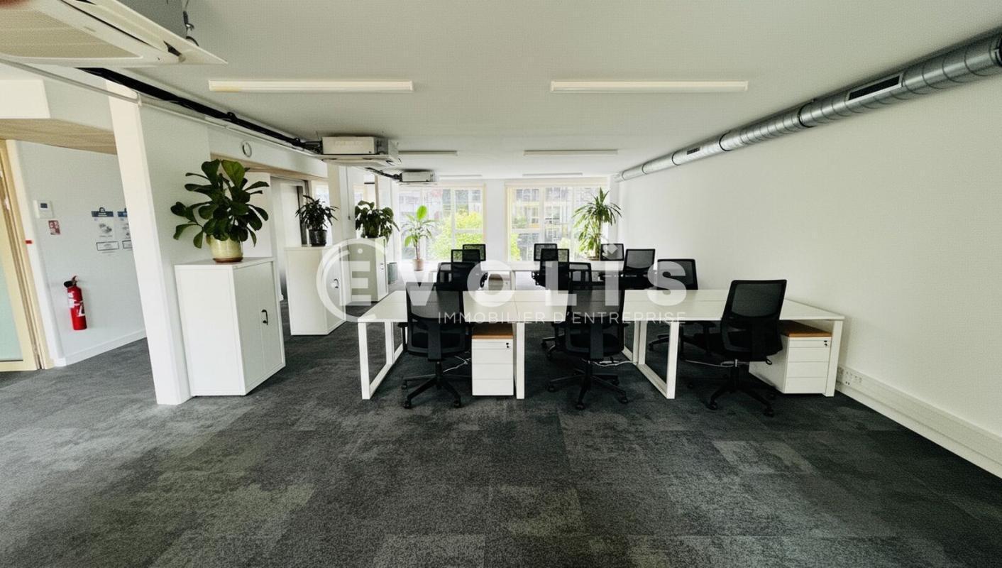 Office in Vanves to rent Interior Photo- Image 1 of 10