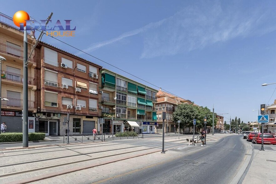Retail in Maracena for sale - Building Photo - Image 1 of 10