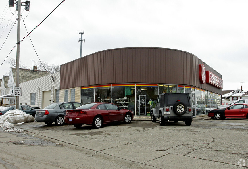 167 Cleveland St, Elyria, OH for rent - Building Photo - Image 1 of 12