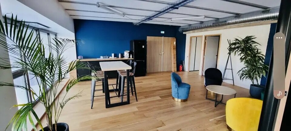 Office in Castelnau-le-Lez to rent Interior Photo- Image 1 of 8