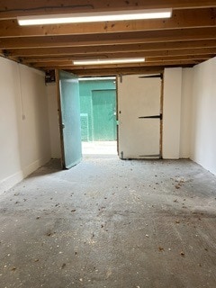 Wheatsheaf Rd, Henfield to rent - Interior Photo - Image 3 of 4