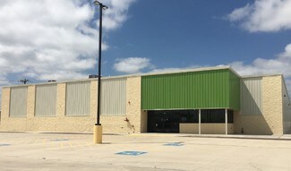 More details for 908 NW 6th St, Tulia, TX - Retail for Rent