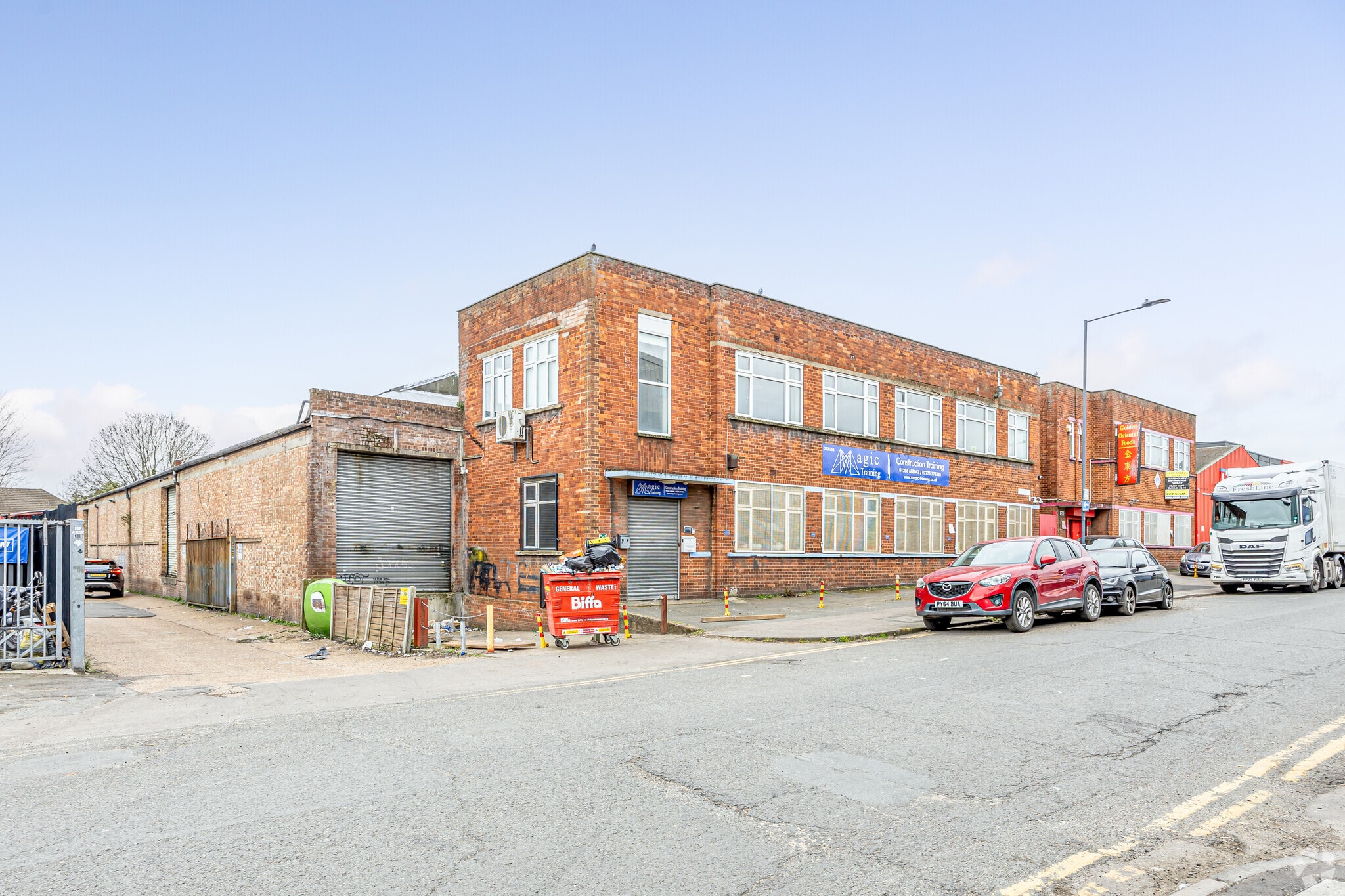 253-254 Water Rd, Wembley to rent Primary Photo- Image 1 of 3