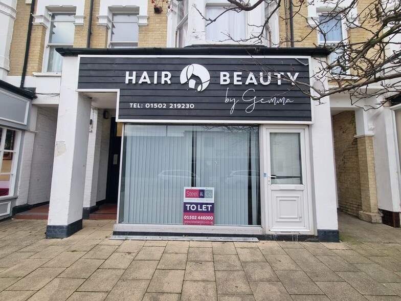 141-145 London Rd S, Lowestoft to rent - Building Photo - Image 1 of 2