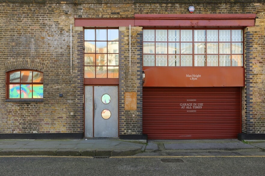 5 Conlan St, London to rent - Building Photo - Image 2 of 16