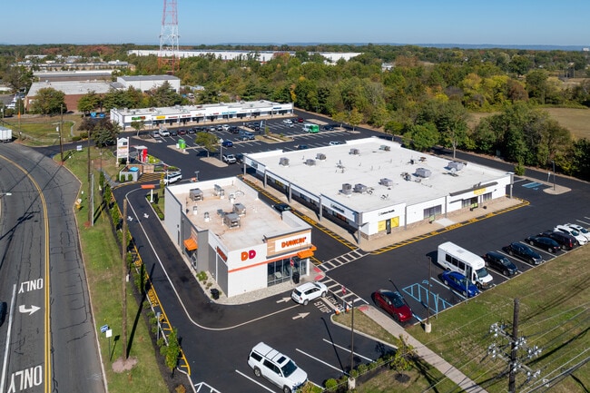 More details for 100% Leased NNN Retail Center - Route 27 – Retail for Auction, Somerset, NJ
