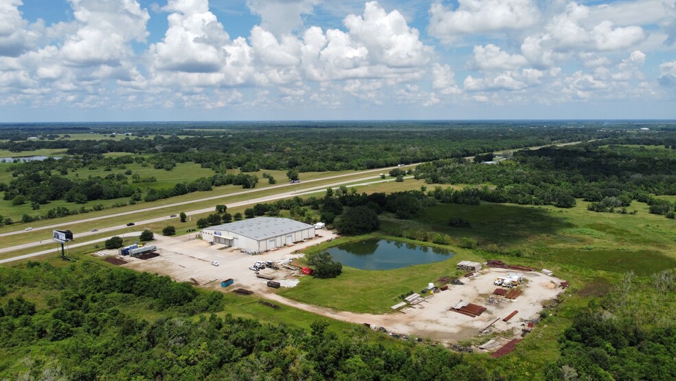 23543 TX FREEWAY 288, Angleton, TX for sale - Primary Photo - Image 1 of 1