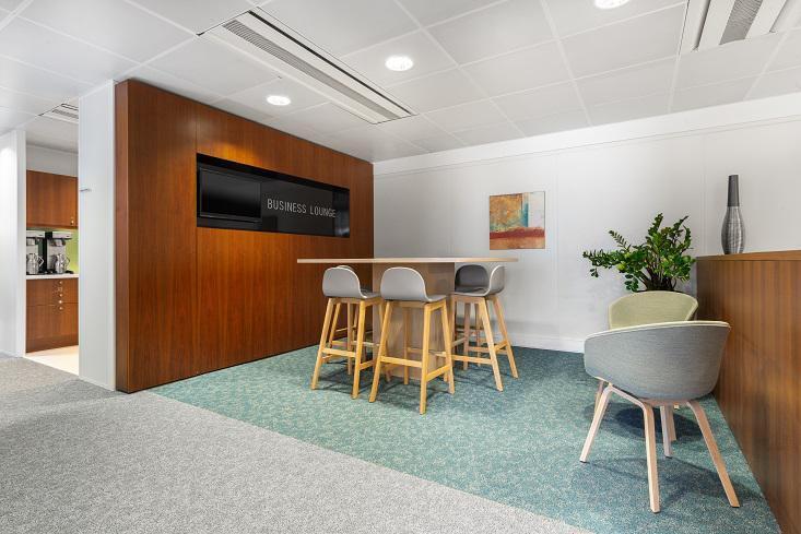 Office in  to rent Interior Photo- Image 1 of 11