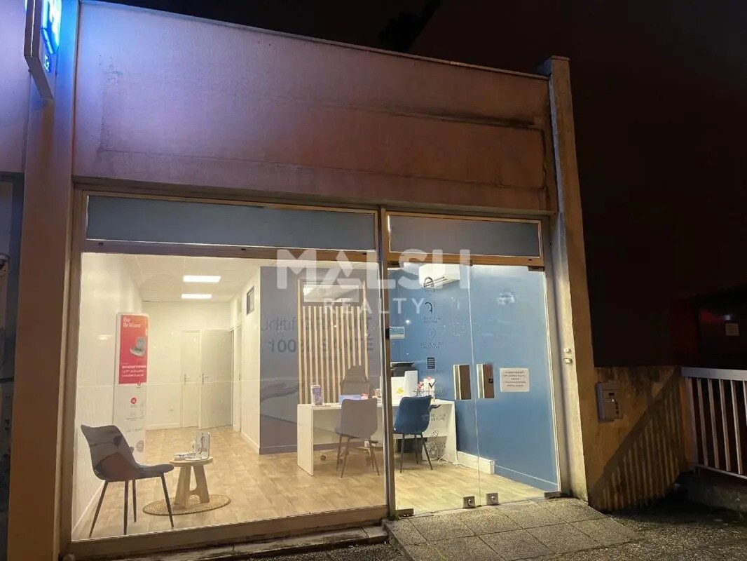 Retail in Caluire-et-Cuire to rent Building Photo- Image 1 of 9