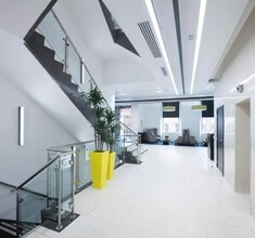 206 St. Vincent St, Glasgow to rent Lobby- Image 2 of 6
