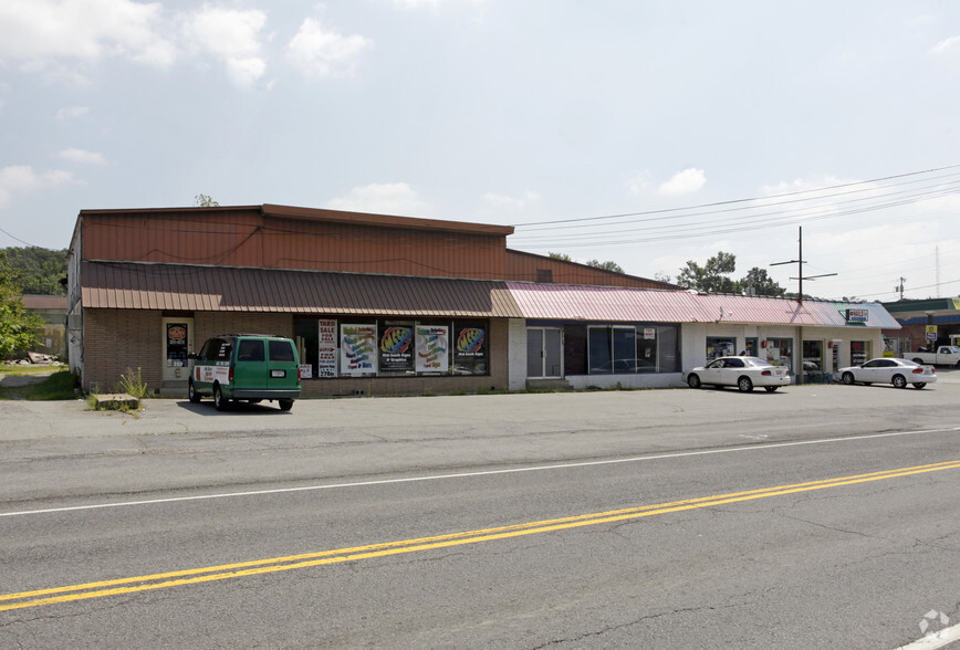 303-309 N Main St, Ashland City, TN for sale - Primary Photo - Image 1 of 1