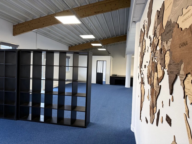 25 Rue Du Carrousel, Villeneuve-d'Ascq to rent - Interior Photo - Image 2 of 11