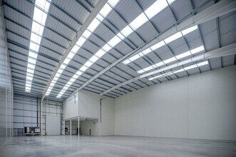 Limberline Rd, Portsmouth to rent Interior Photo- Image 1 of 4