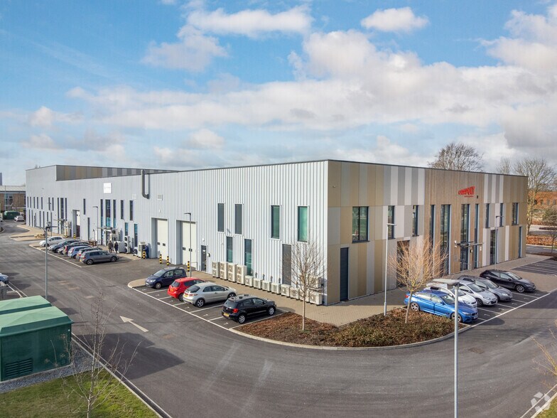 Fermi Ave, Didcot for sale - Primary Photo - Image 1 of 1