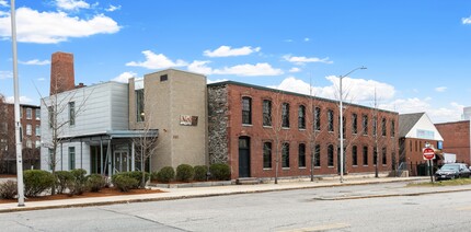 585 Middlesex St, Lowell, MA for rent Building Photo- Image 1 of 19