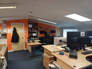 Billington Rd, Leighton Buzzard to rent Interior Photo- Image 2 of 2