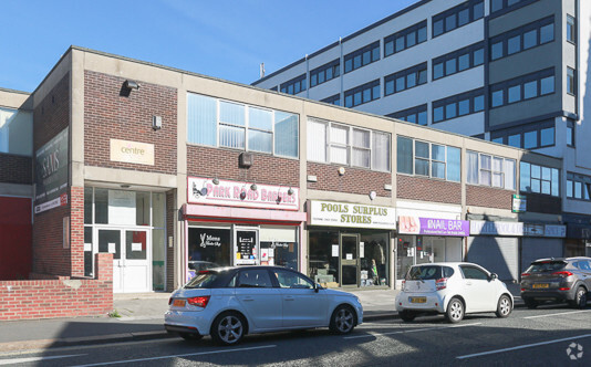 64-74 Park Rd, Hartlepool for rent - Building Photo - Image 1 of 4