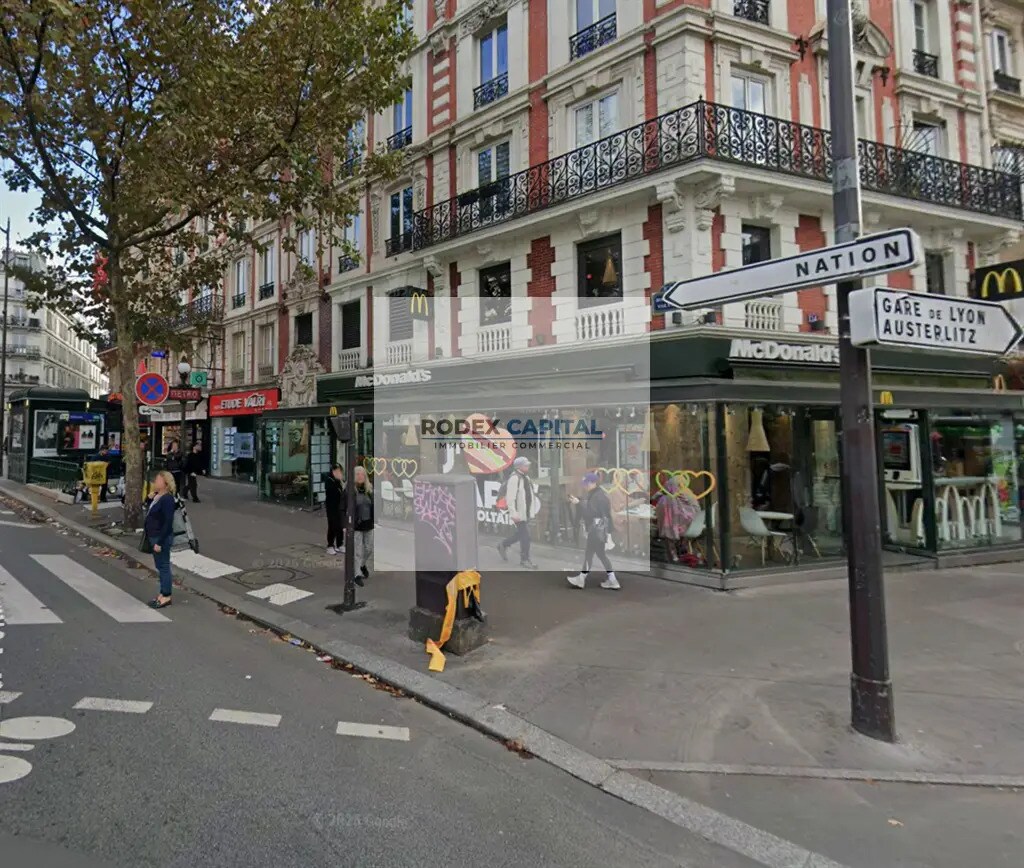 Retail in Paris to rent Building Photo- Image 1 of 3