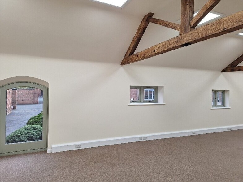Catton Rd, Walton On Trent to rent - Interior Photo - Image 3 of 5