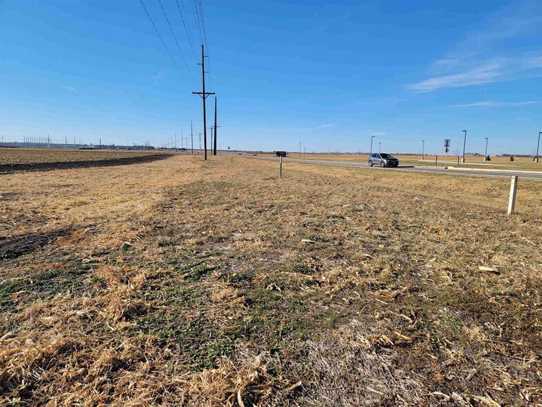 56th Street & Cherry Expressway, Kearney, NE for sale - Building Photo - Image 2 of 12