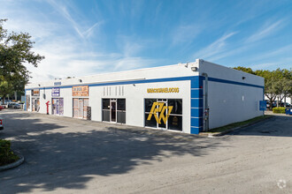 19200 SW 106th Ave, Miami, FL for rent Building Photo- Image 1 of 21