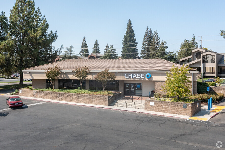 6950 Sunrise Blvd, Citrus Heights, CA for rent - Primary Photo - Image 1 of 4