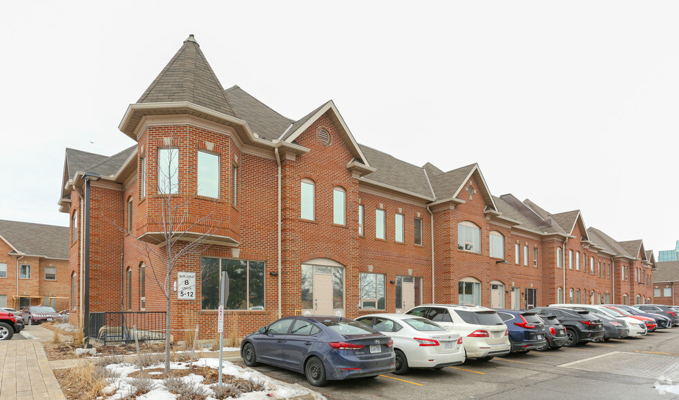 30 Wertheim Ct, Richmond Hill, ON for rent - Primary Photo - Image 1 of 5