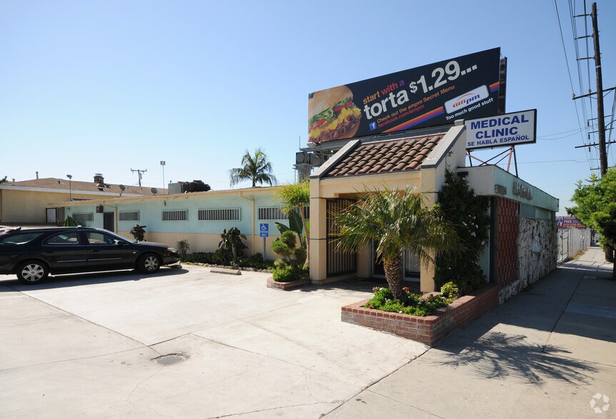 12610 S Western Ave, Los Angeles, CA for sale - Primary Photo - Image 1 of 3