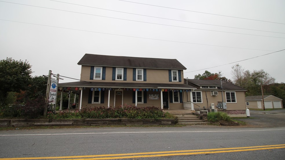 593 Main St, Tobyhanna, PA for sale - Building Photo - Image 1 of 1