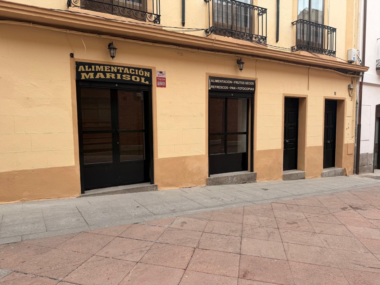 Retail in Ávila, Ávila to rent Interior Photo- Image 1 of 8