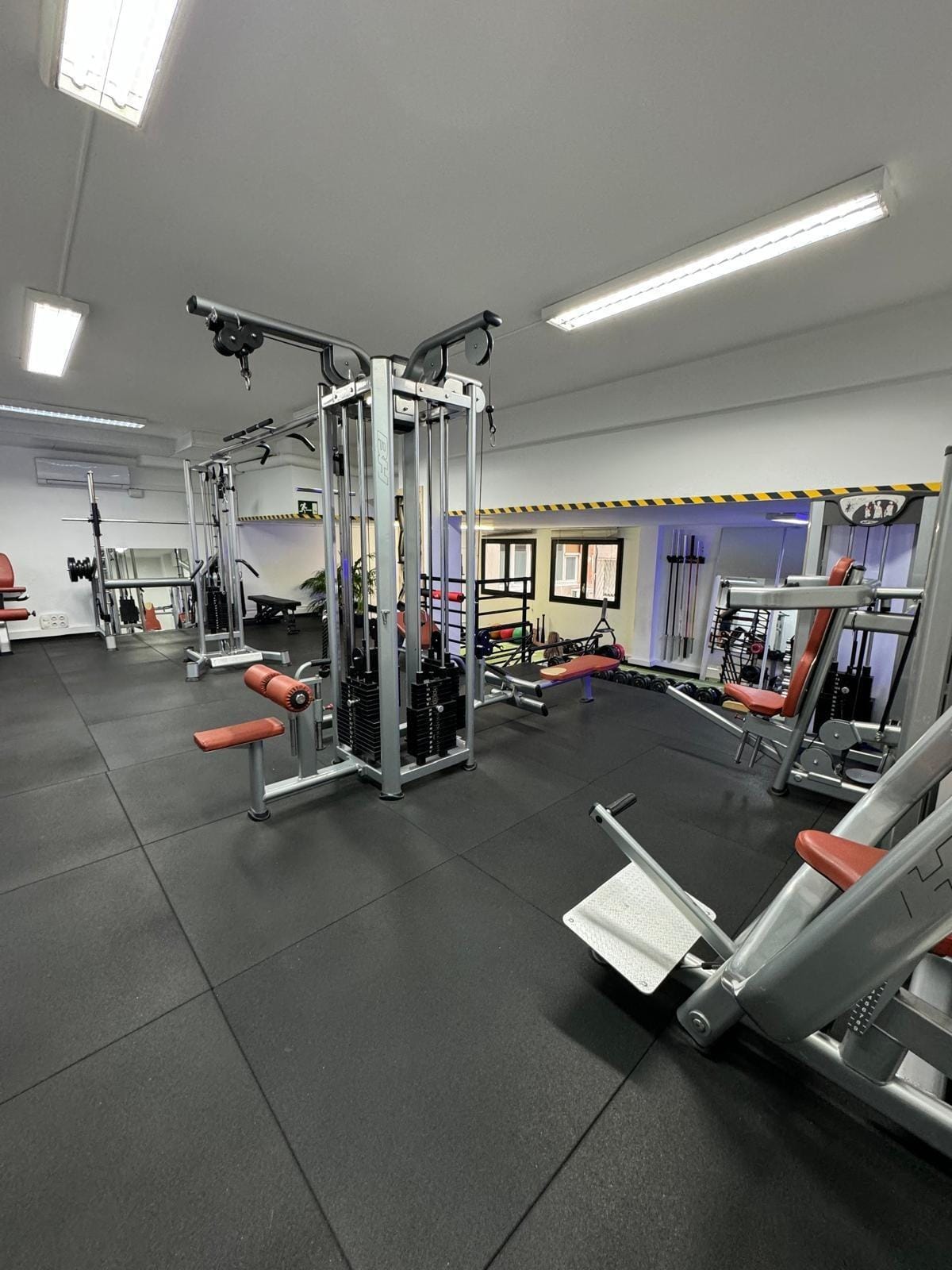 Retail in Barcelona, Barcelona to rent Interior Photo- Image 1 of 7