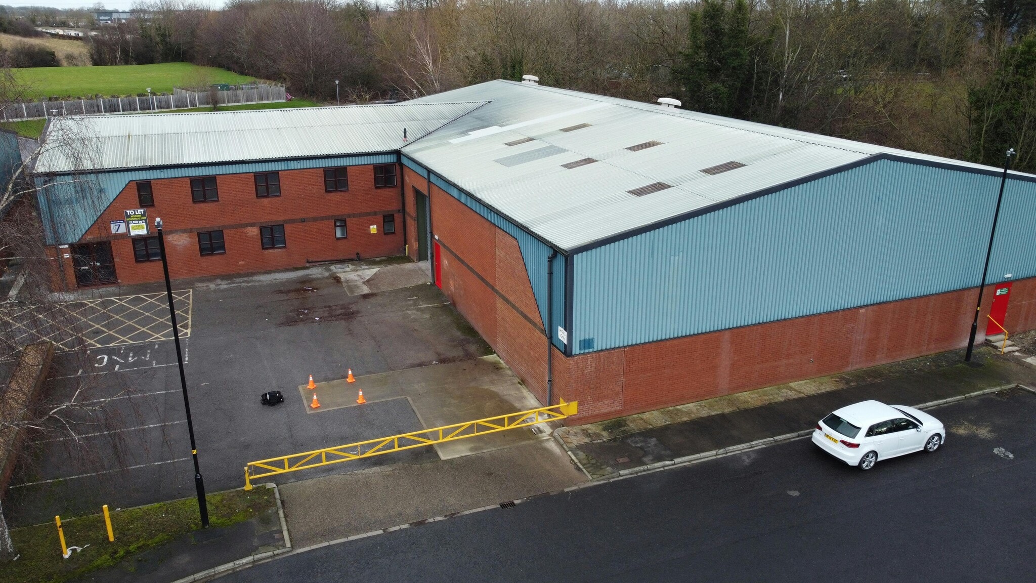 7 Manse Ln, Knaresborough to rent Building Photo- Image 1 of 1