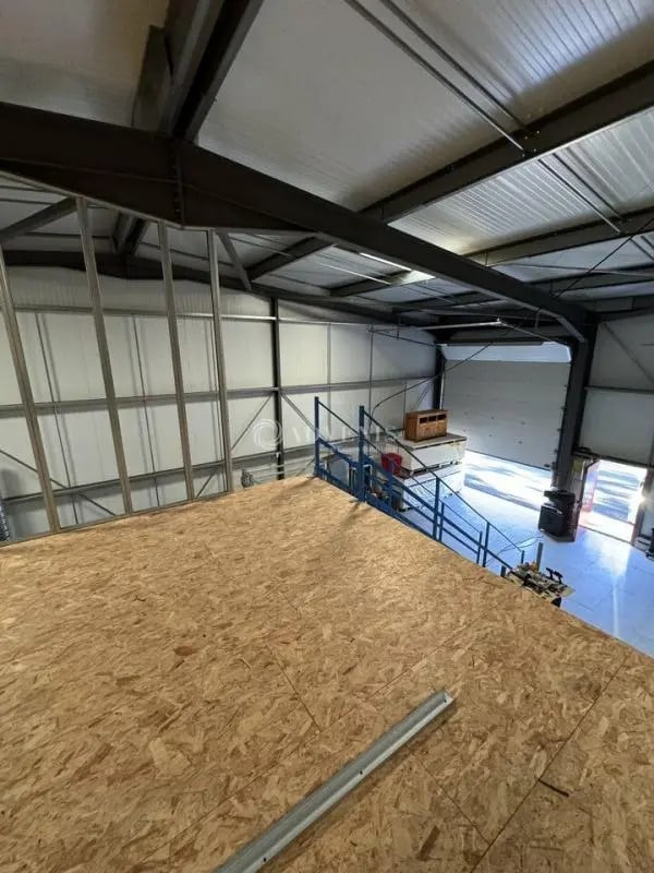 Vente Local d'activités 268 m²