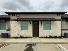 17134 N Eldridge Pkwy, Tomball, TX to rent Building Photo- Image 1 of 15