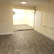 2 Oxford St, Moreton In Marsh to rent Interior Photo- Image 1 of 2