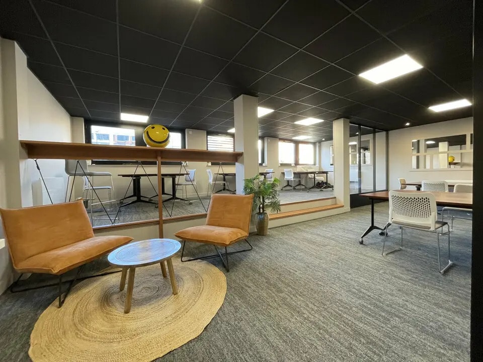 Vente Bureaux 129 m² - Photo 1