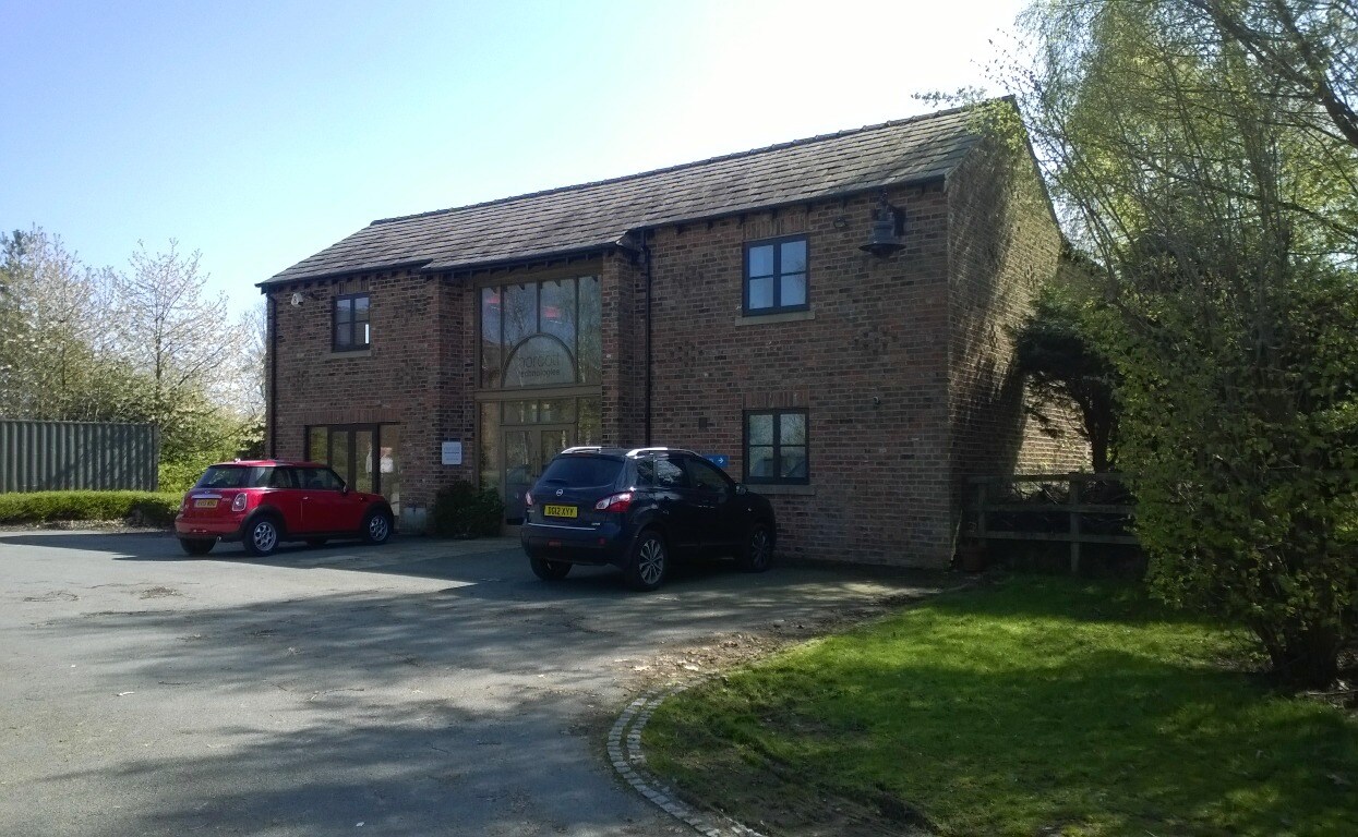 Tarporley Rd, Warrington for sale Primary Photo- Image 1 of 1