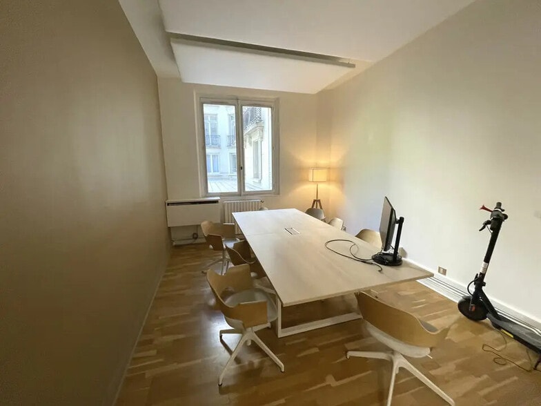 Office in Bordeaux to rent - Interior Photo - Image 2 of 9