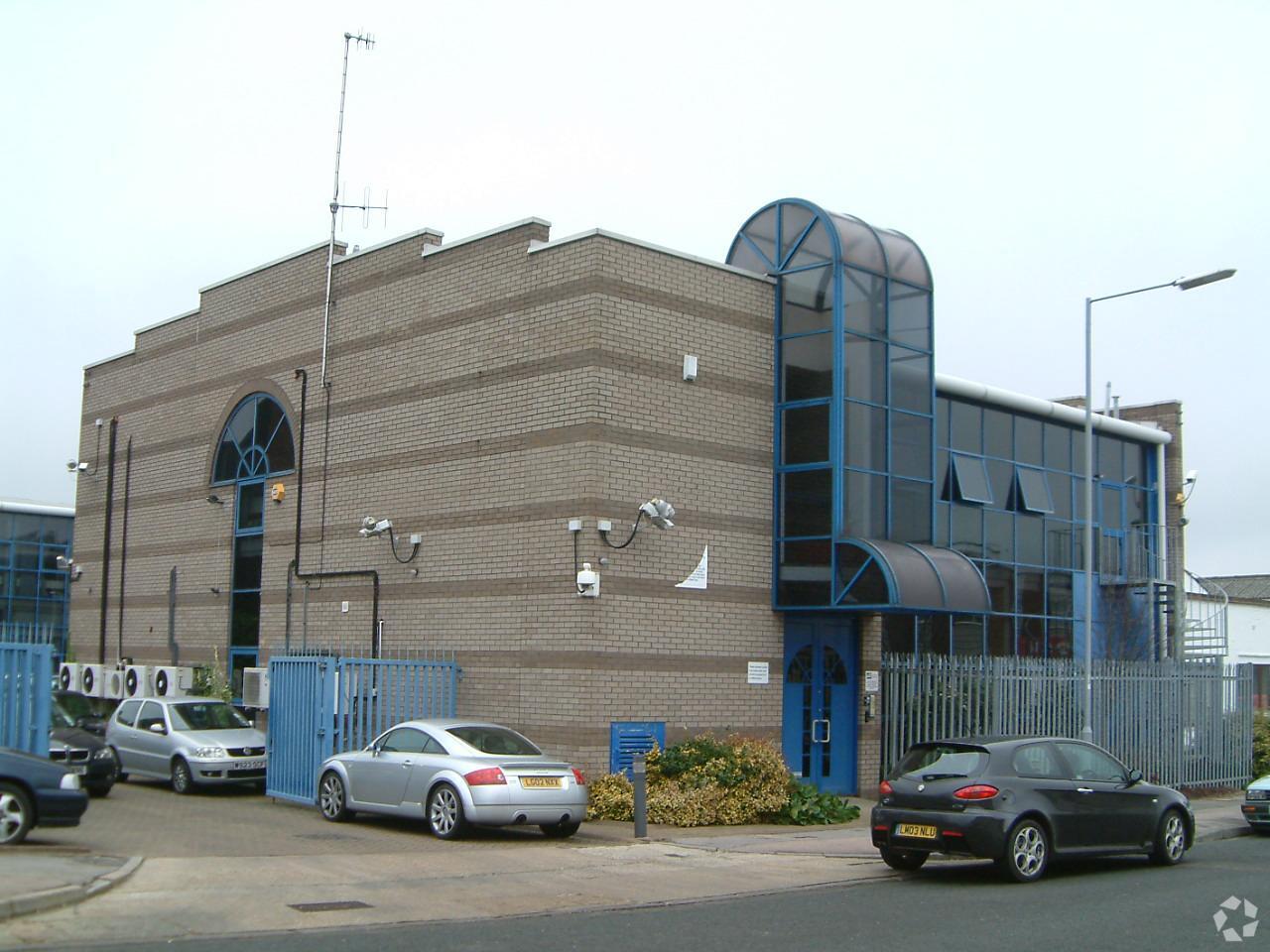 Oakcroft Business Park A, Oakcroft Rd, Chessington for sale Primary Photo- Image 1 of 1