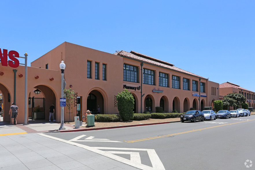 2820 Historic Decatur Rd, San Diego, CA for rent - Building Photo - Image 2 of 33