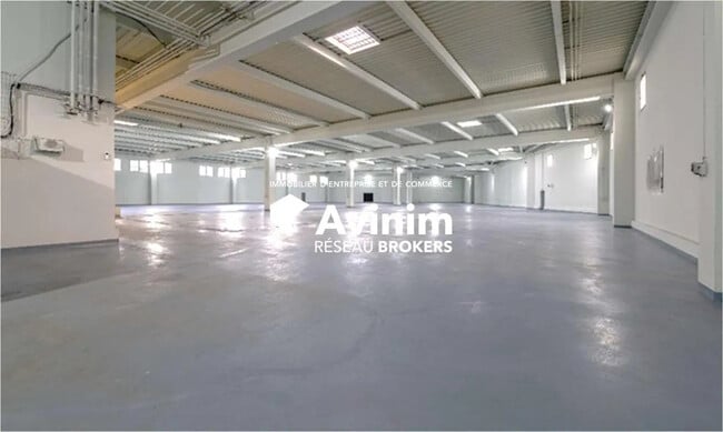 Vente Entrepôt 1 550 m² à 4 792 m²