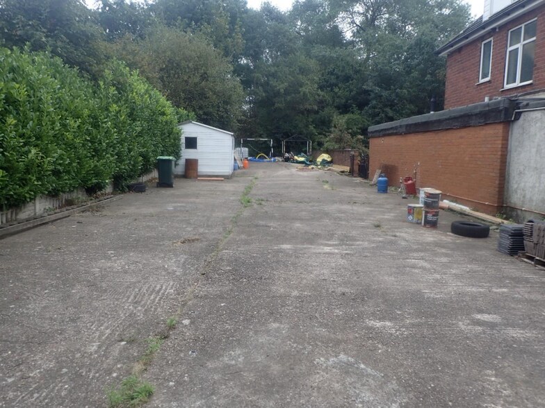 51 Green St, West Bromwich to rent - Primary Photo - Image 1 of 2