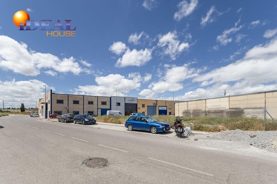 Paseo de las Andas, 11, Las Gabias, Granada for sale - Building Photo - Image 2 of 14
