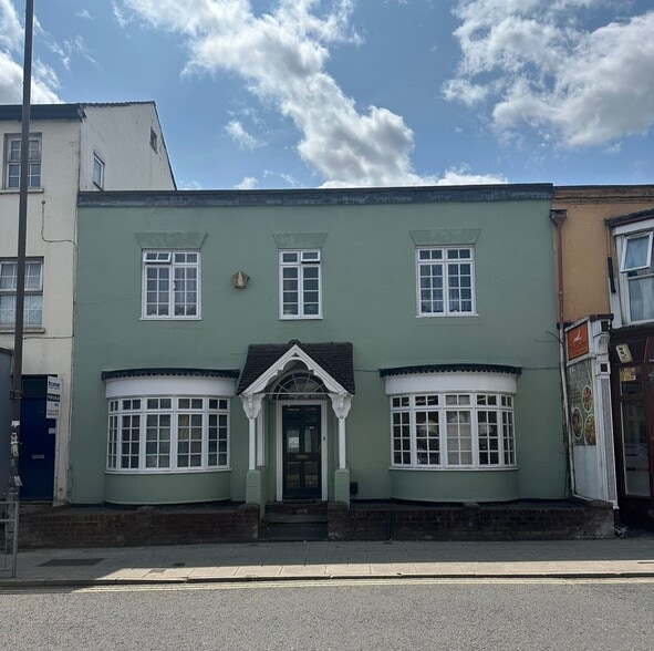 74 Tavistock St, Bedford for sale - Building Photo - Image 1 of 6