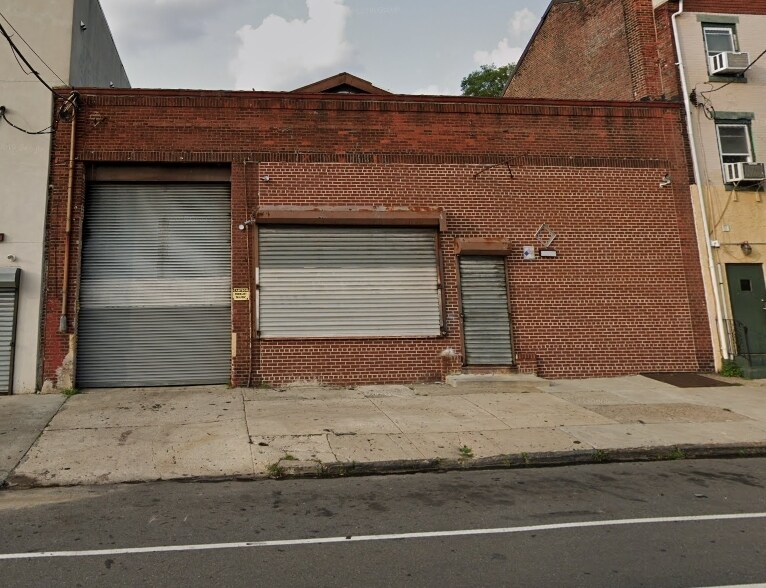 4643 Lancaster Ave, Philadelphia, PA for sale Primary Photo- Image 1 of 1