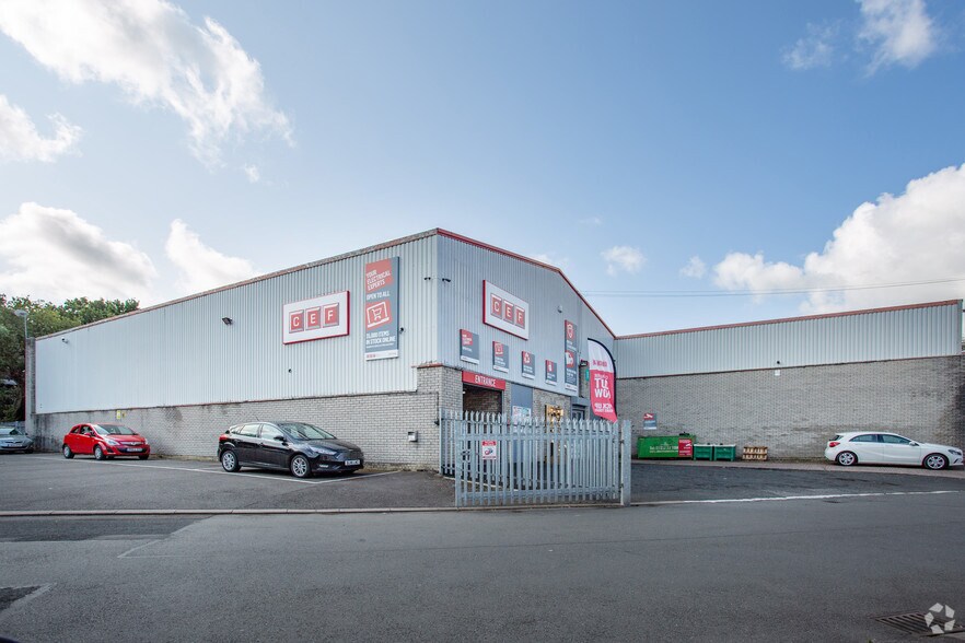 Shenstone Trading Estate, Halesowen for rent - Building Photo - Image 3 of 5