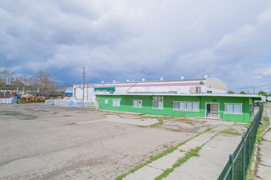 1891 Market St, Stockton, CA for sale - Building Photo - Image 2 of 15